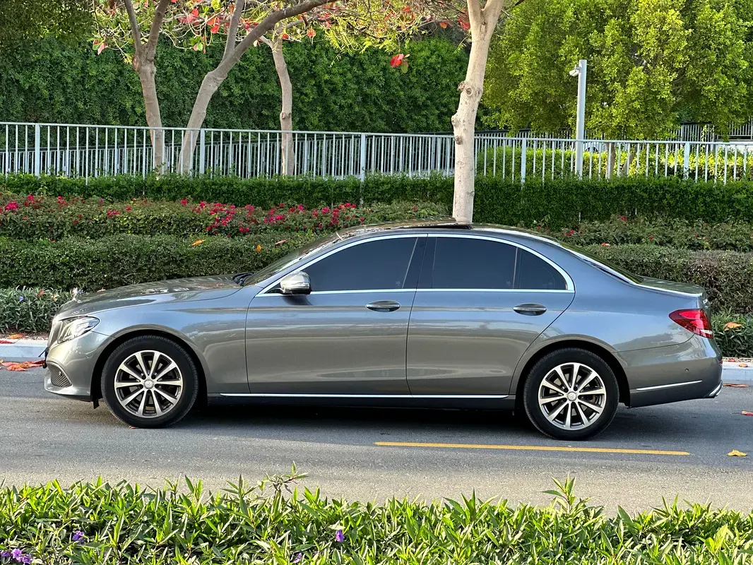 مرسيدس بنز E Class 2017 2L