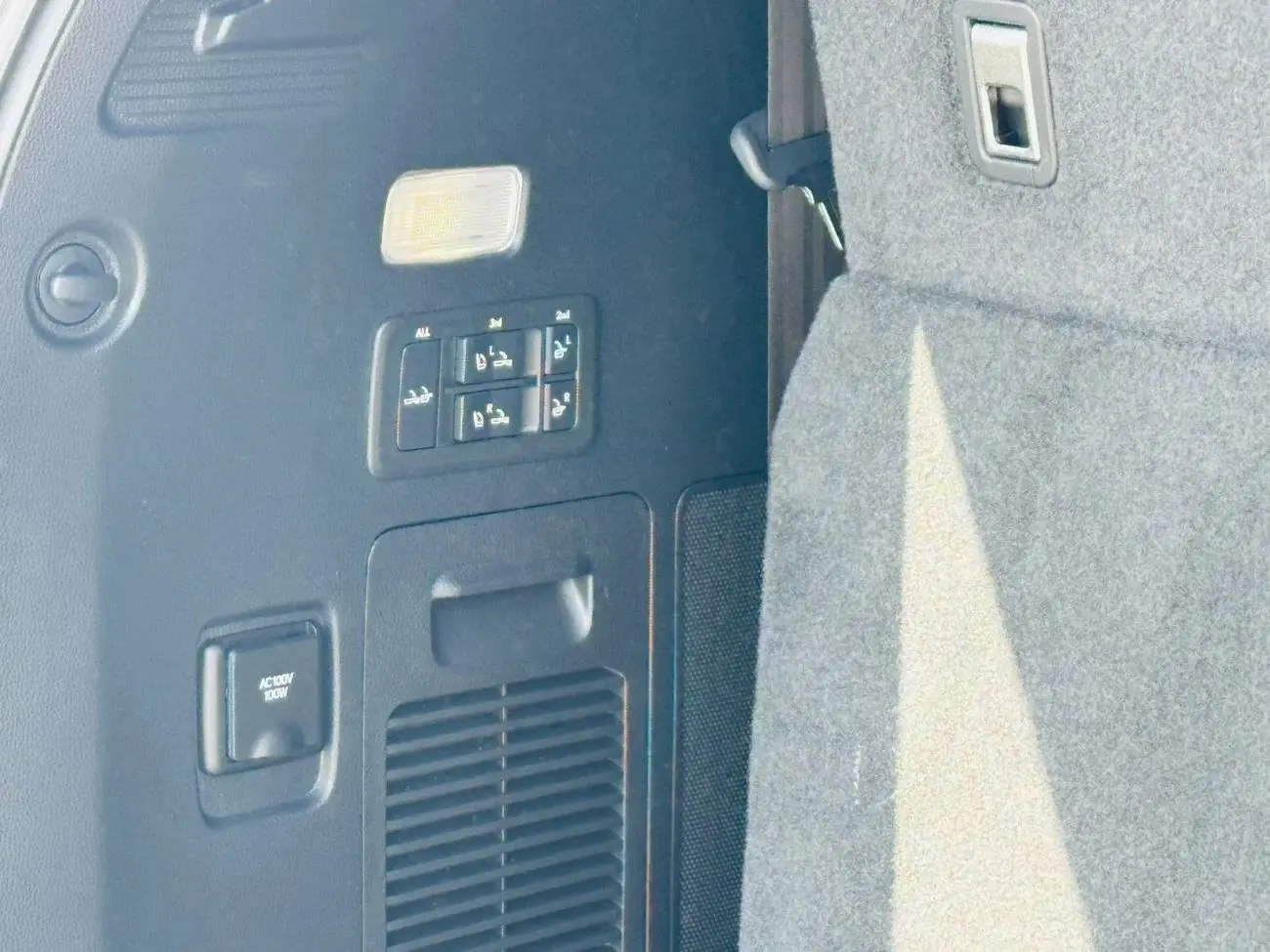 لكزس LX 2023 3.3L