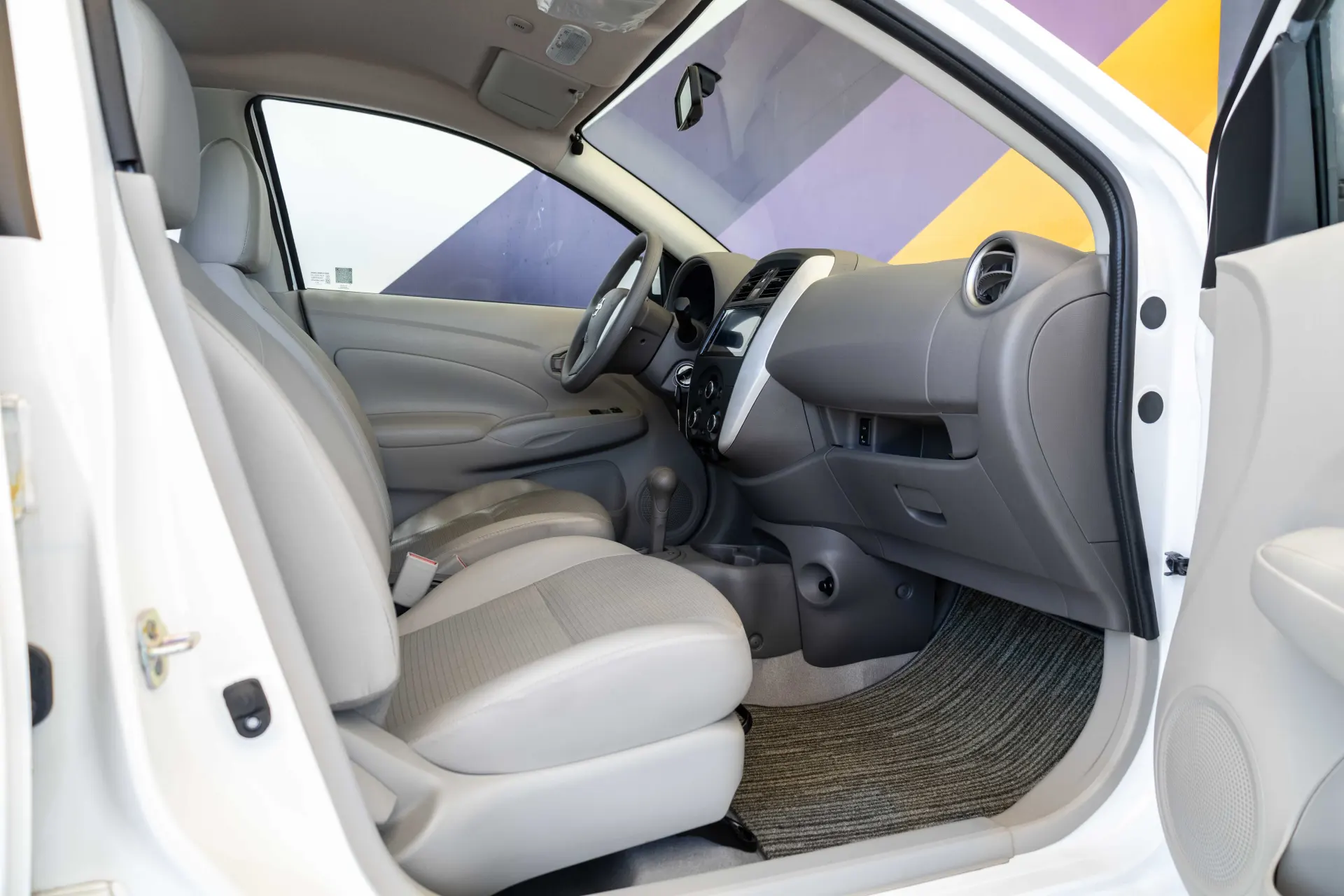 Nissan Sunny 2025