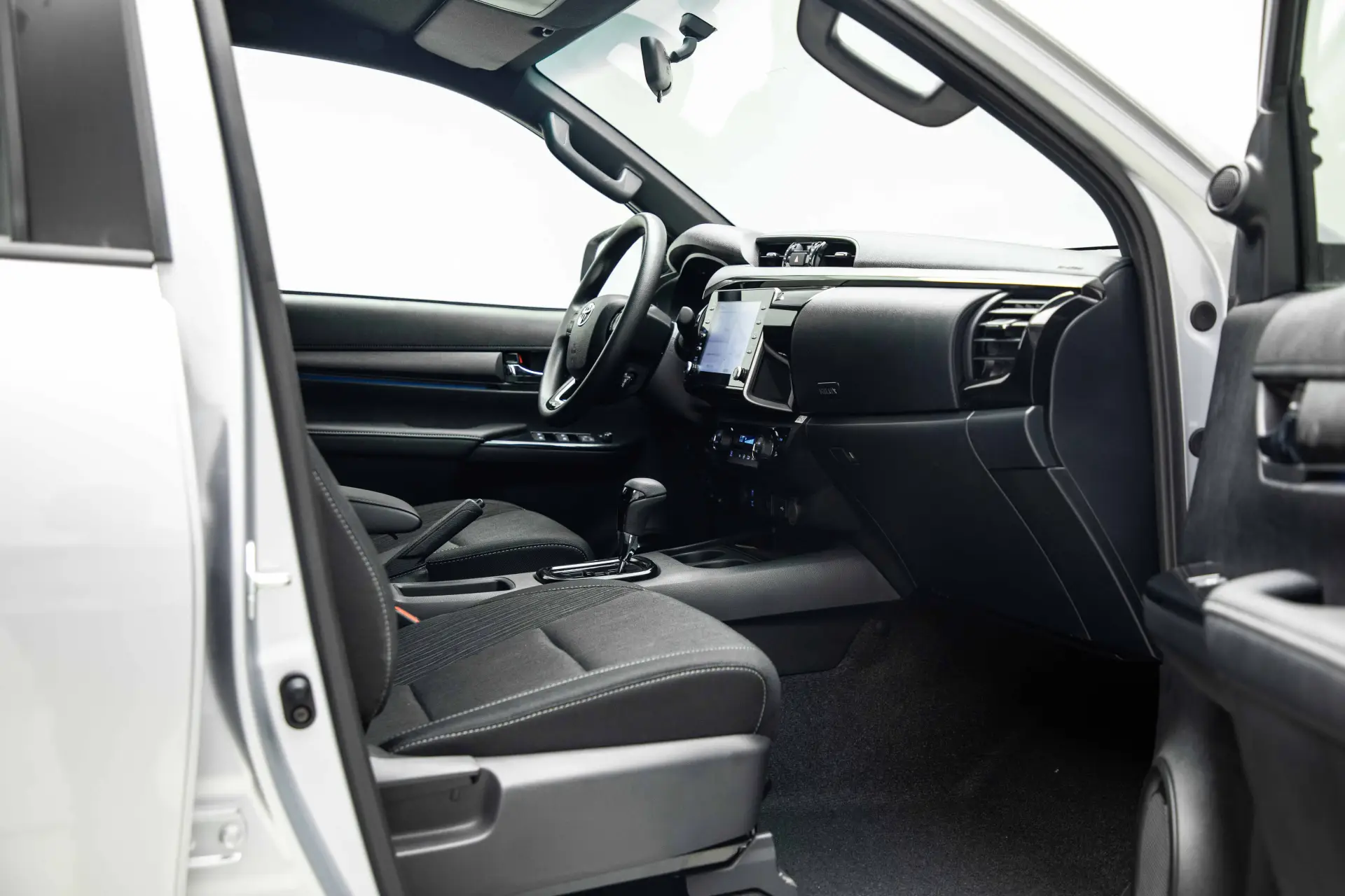 تويوتا هيلوكس 2026 4L