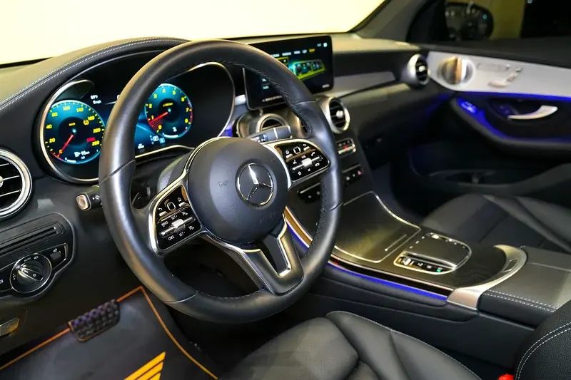 Mercedes Benz GLC Class 2023