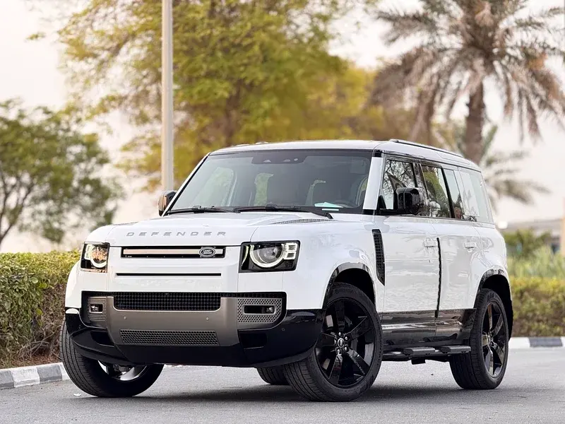 Land Rover Defender 2025