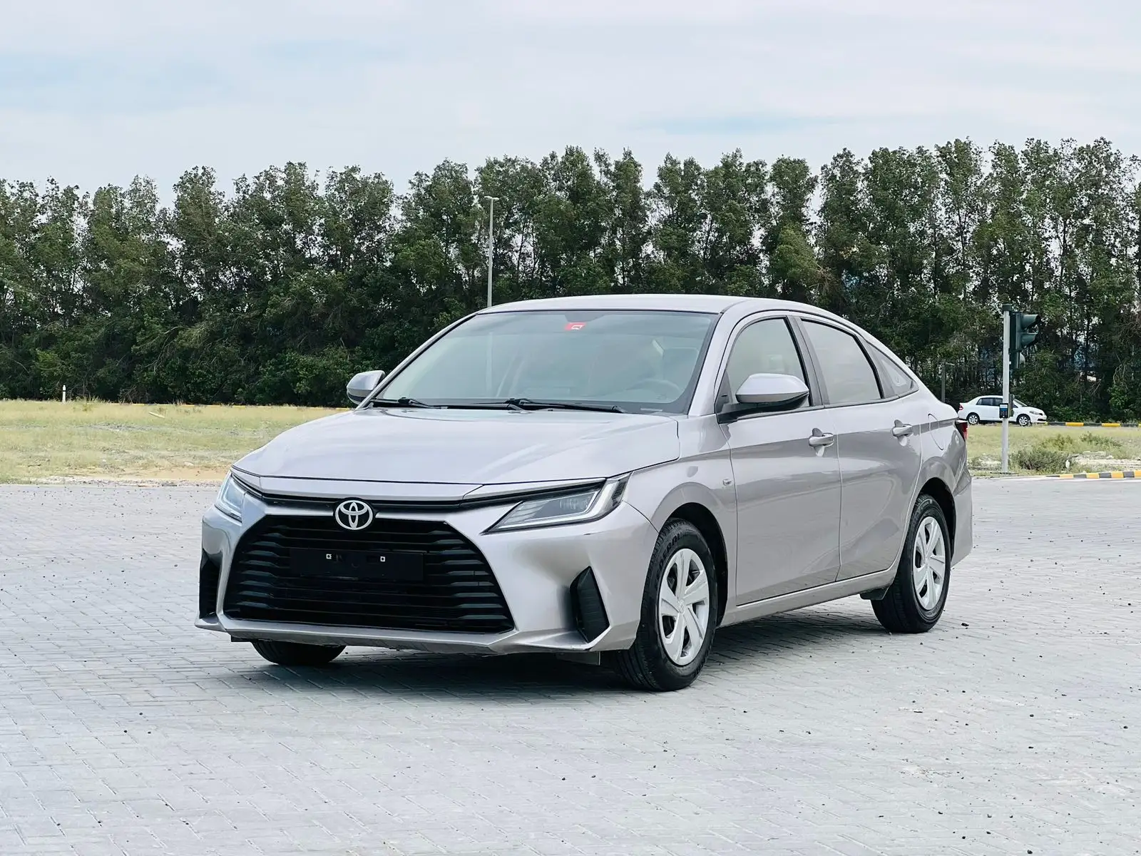 تويوتا يارس سيدان 2023 1500L