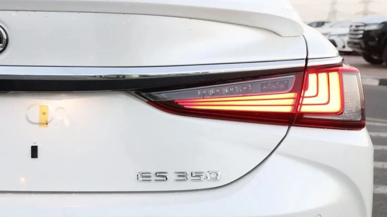 Lexus ES 2025 3.5L
