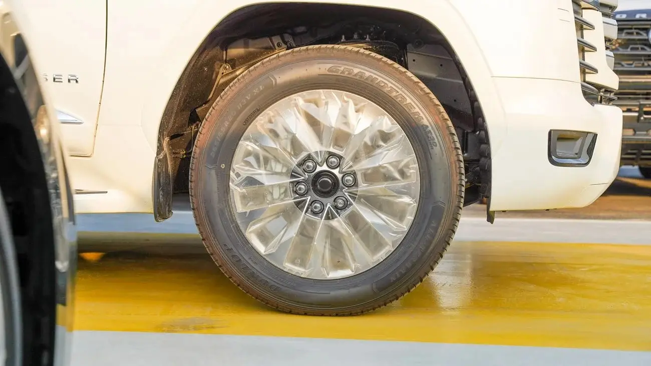 تويوتا لاند كروزر 2025 3.5L