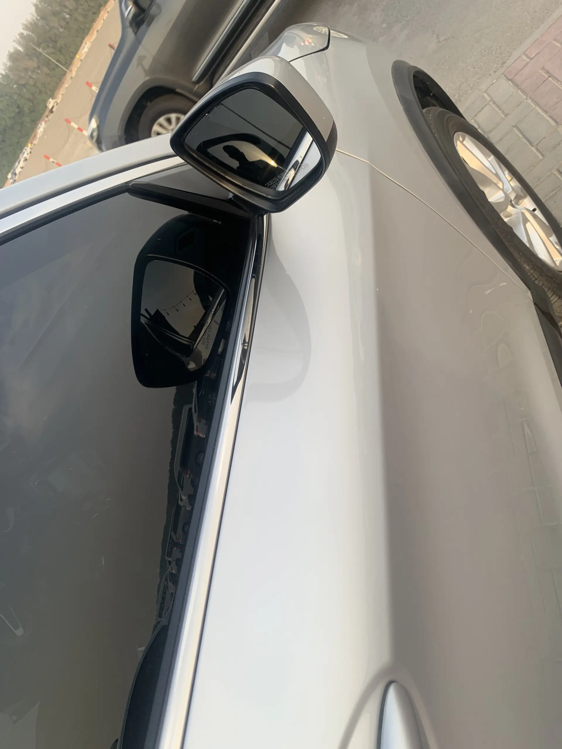 نيسان روج 2021 2000L