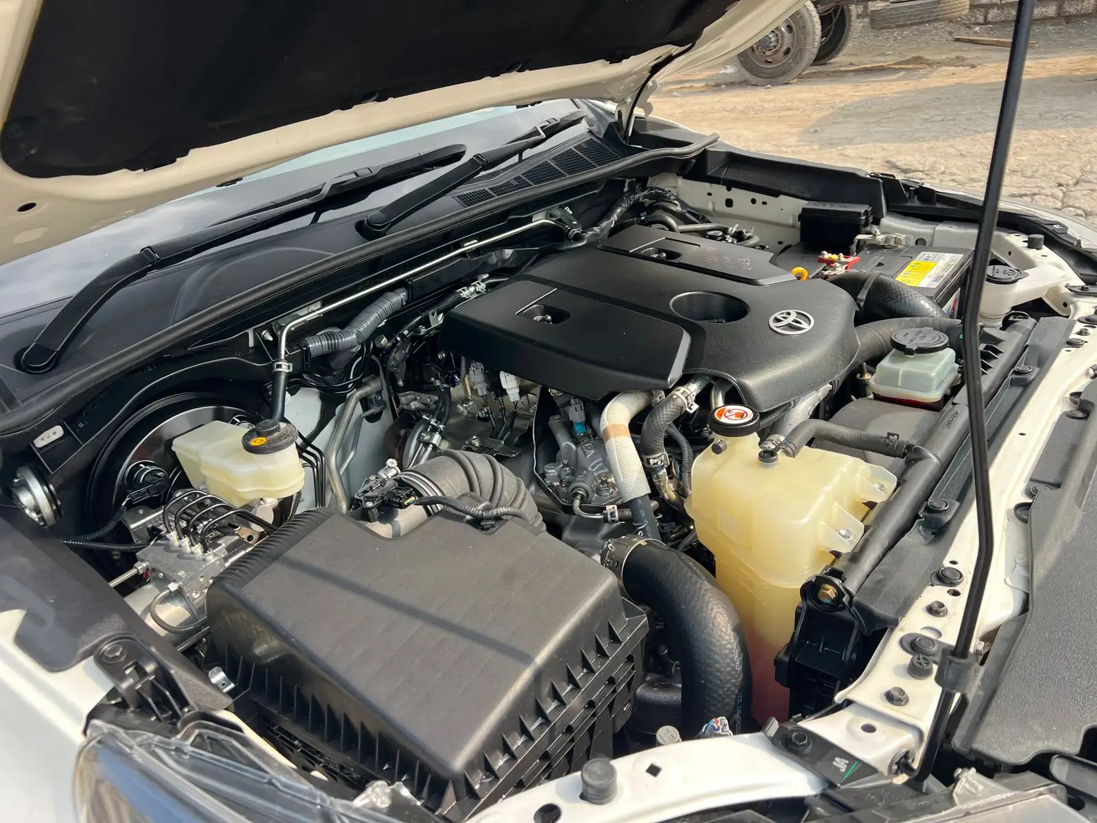 Toyota Hilux 2023 2.8L