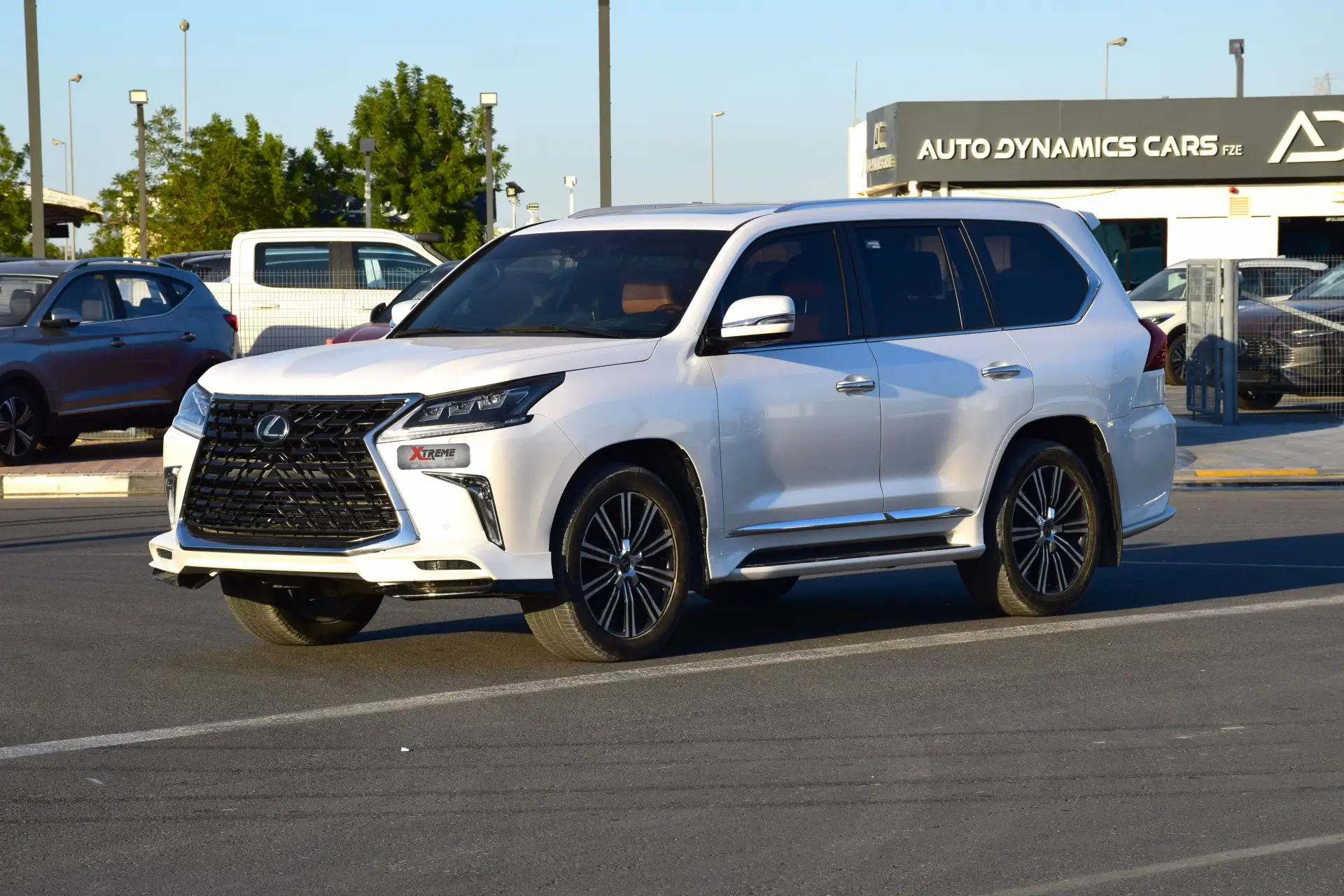 Lexus LX 2021 5.7L