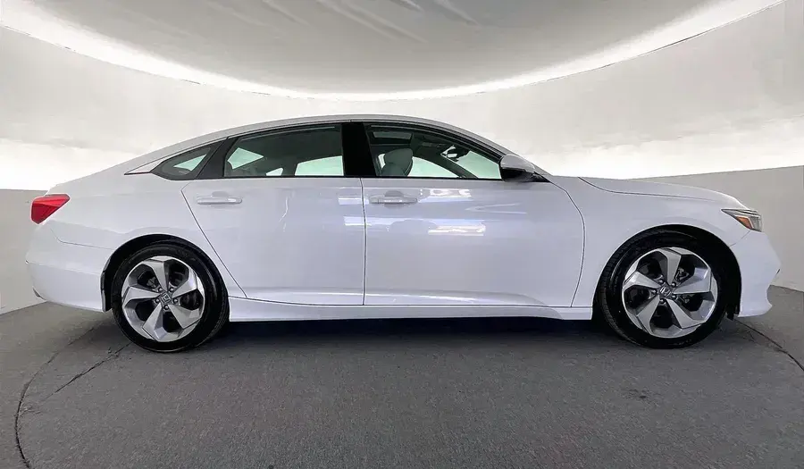 هوندا أكورد 2018