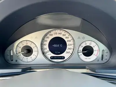 مرسيدس بنز E Class 2004 3L