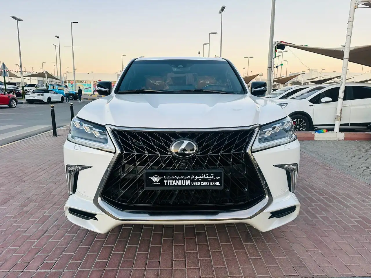 لكزس LX 2020