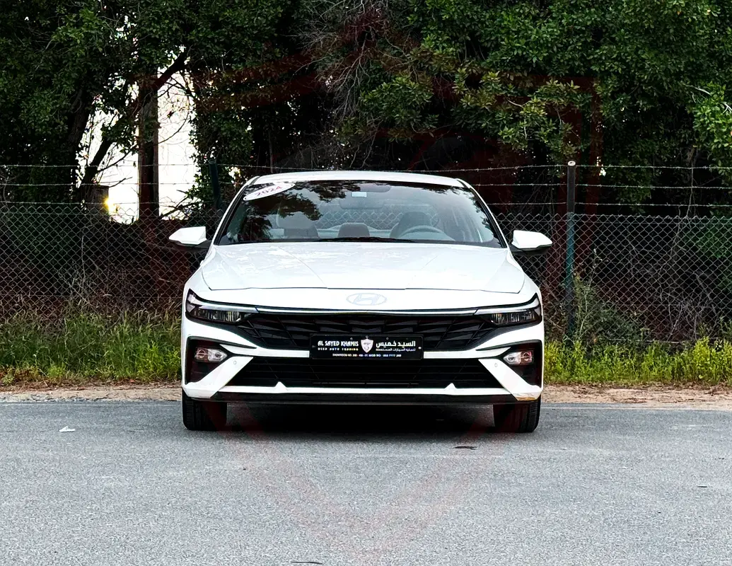 Hyundai Elantra 2024