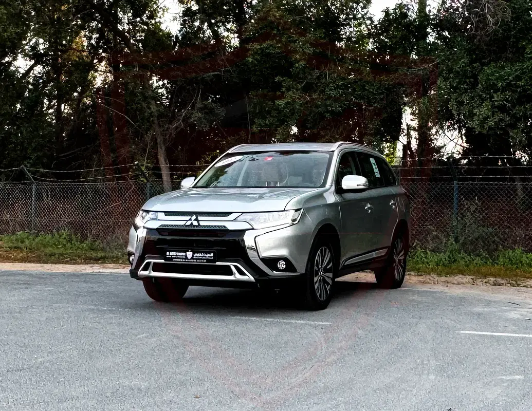 Mitsubishi Outlander 2023