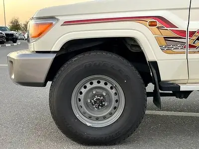 Toyota Land Cruiser 70 2023 4.5L