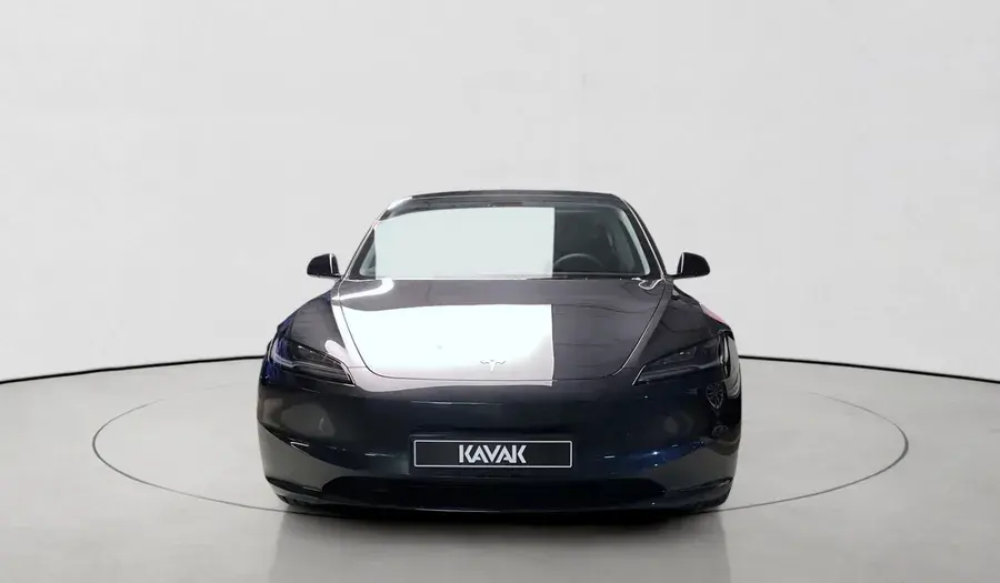 Tesla Model 3 2025 undefinedL