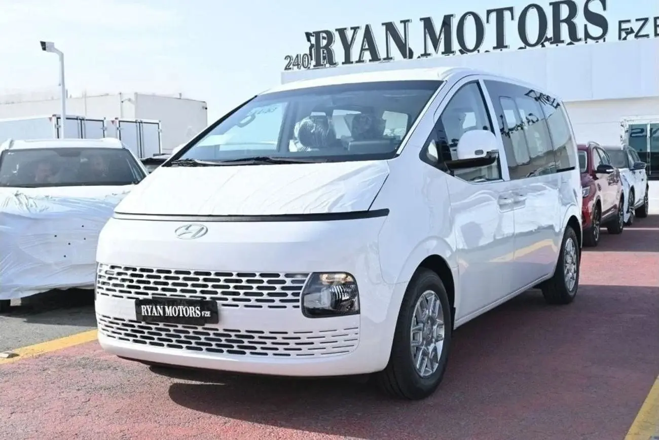 Hyundai Staria 2024 3.5L