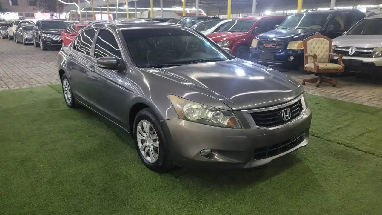 هوندا أكورد 2010