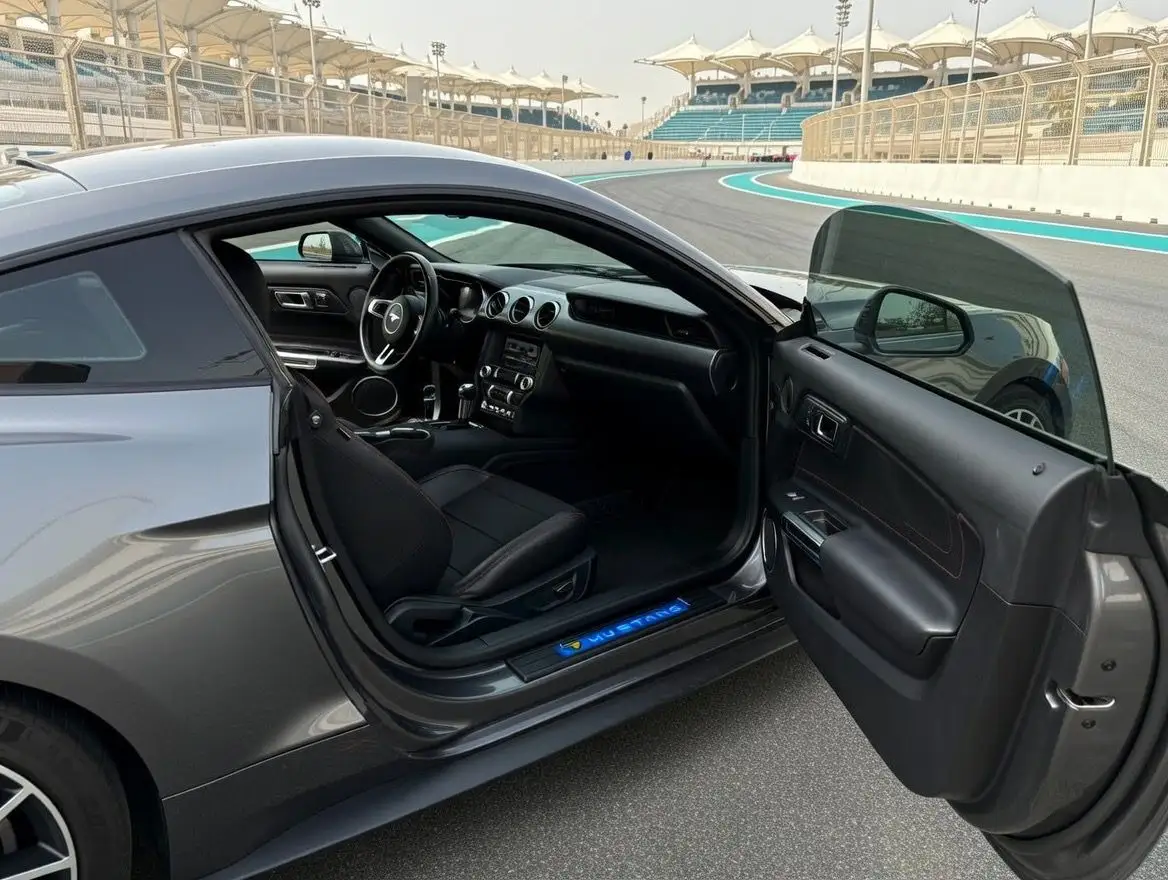 Ford Mustang 2022 undefinedL