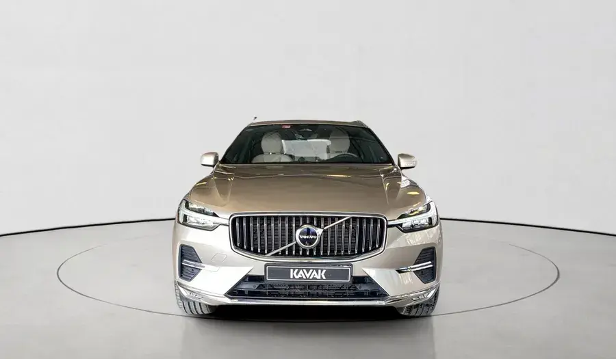 Volvo XC60 2023 2L