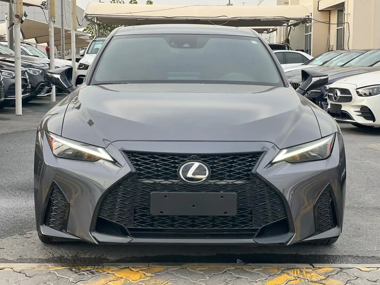 لكزس IS 2022