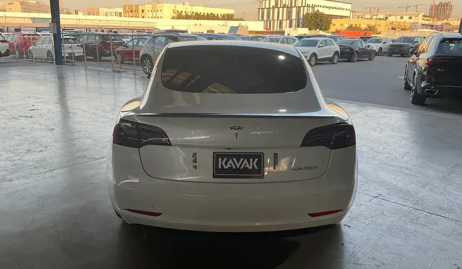 تسلا موديل 3 2021 undefinedL