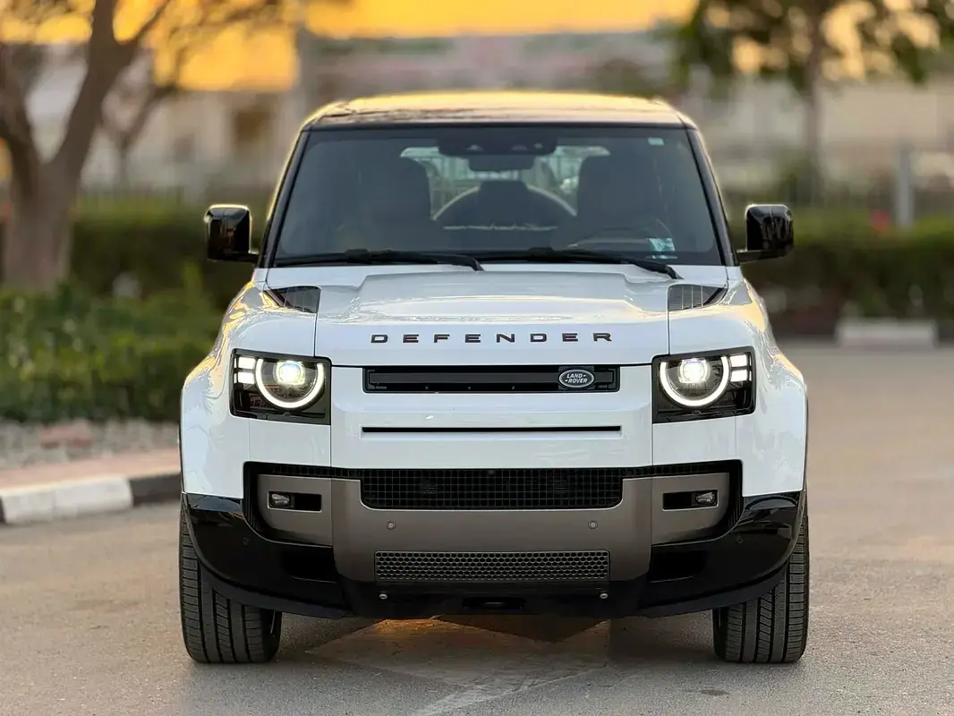لاند روفر ديفندر 2026 5L