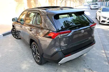 تويوتا راف ٤ 2021