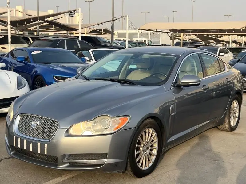 جاكوار XF 2011 3.5L