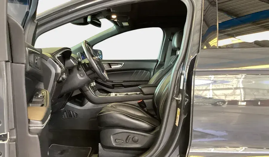 Ford Edge 2021 2.7L