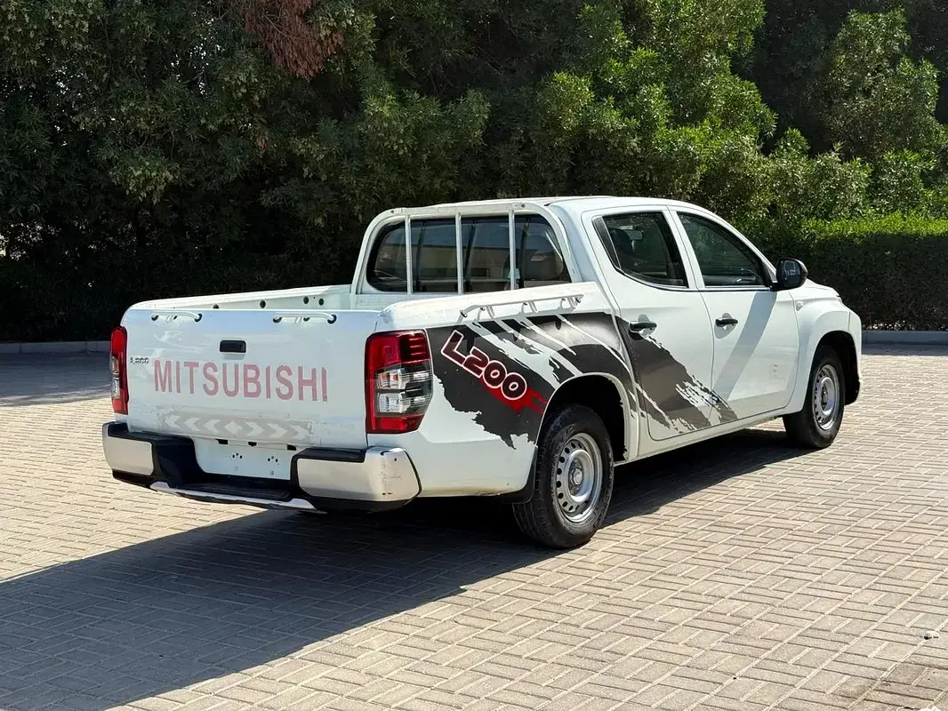 Mitsubishi L200 2021 2.4L