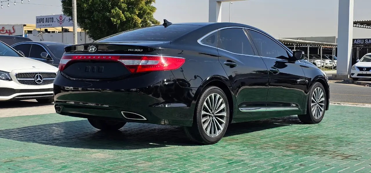 Hyundai Azera 2012 3470CC