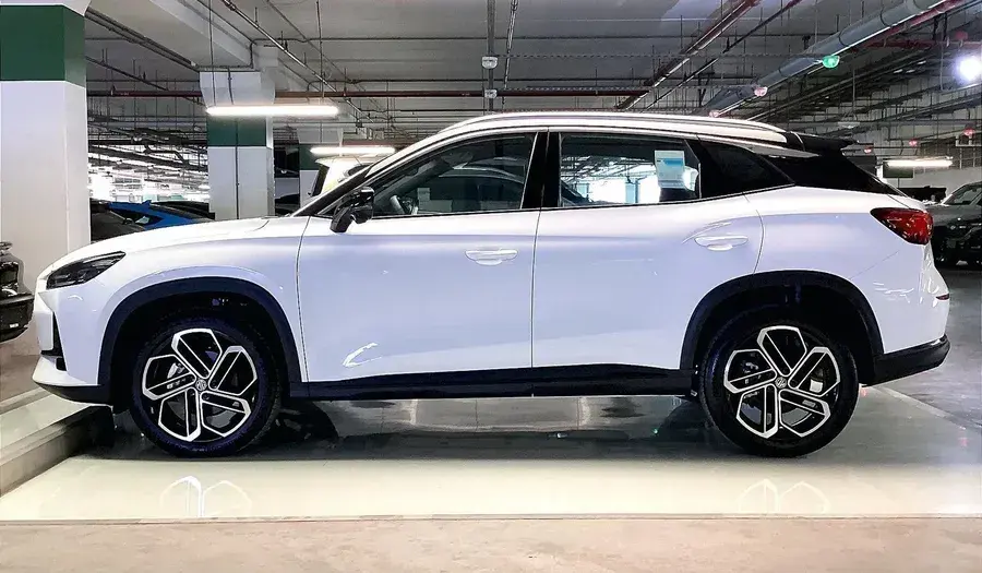 أم جي وان 2025