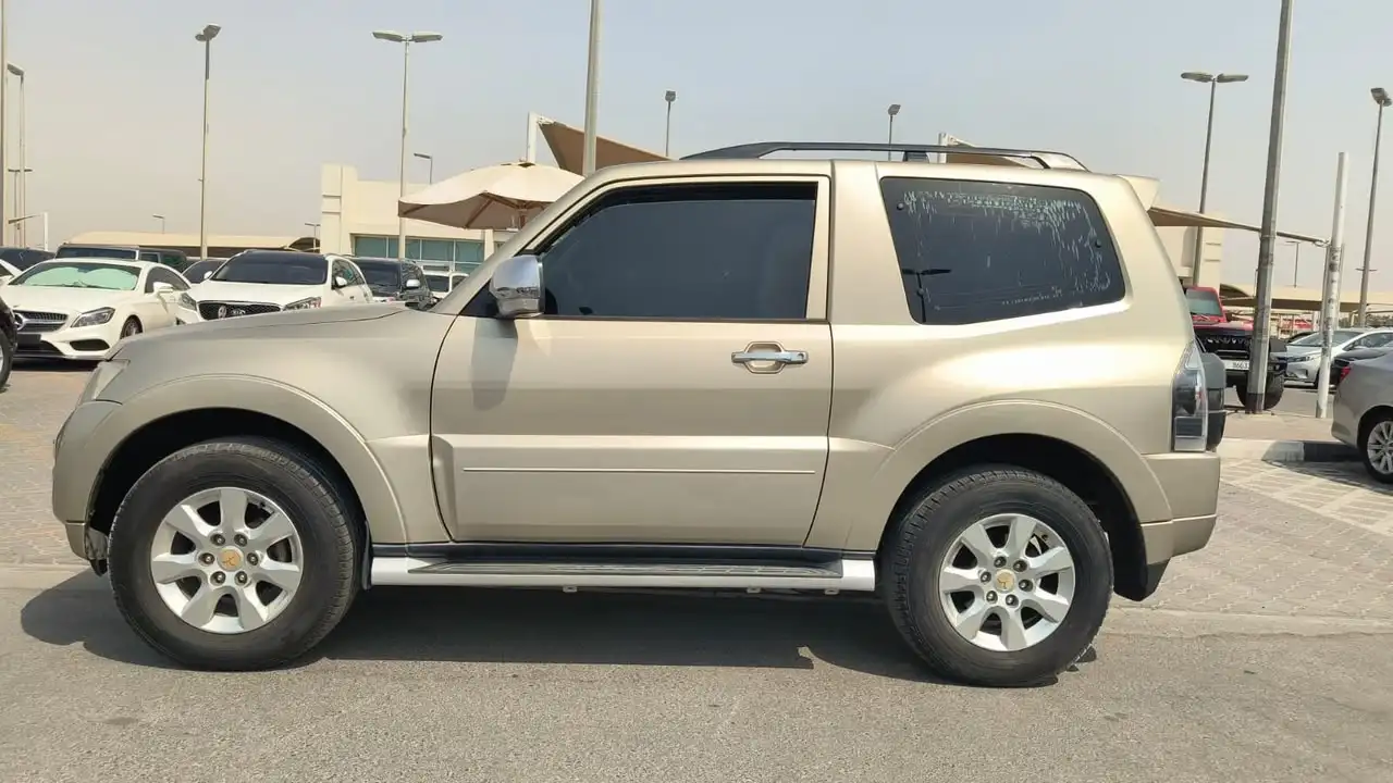 Mitsubishi Pajero 2016