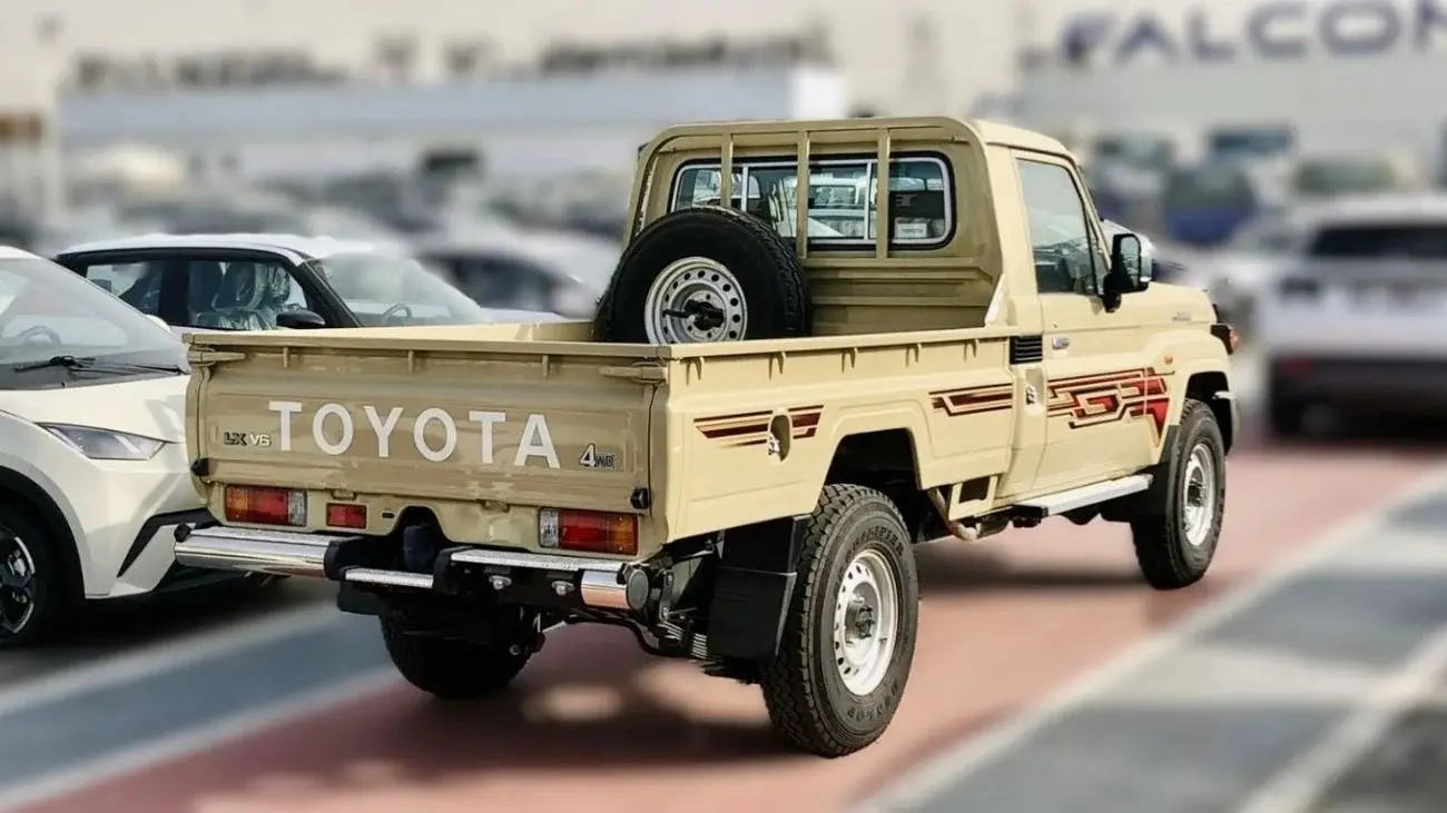 Toyota Land Cruiser Pick Up 2025 4L