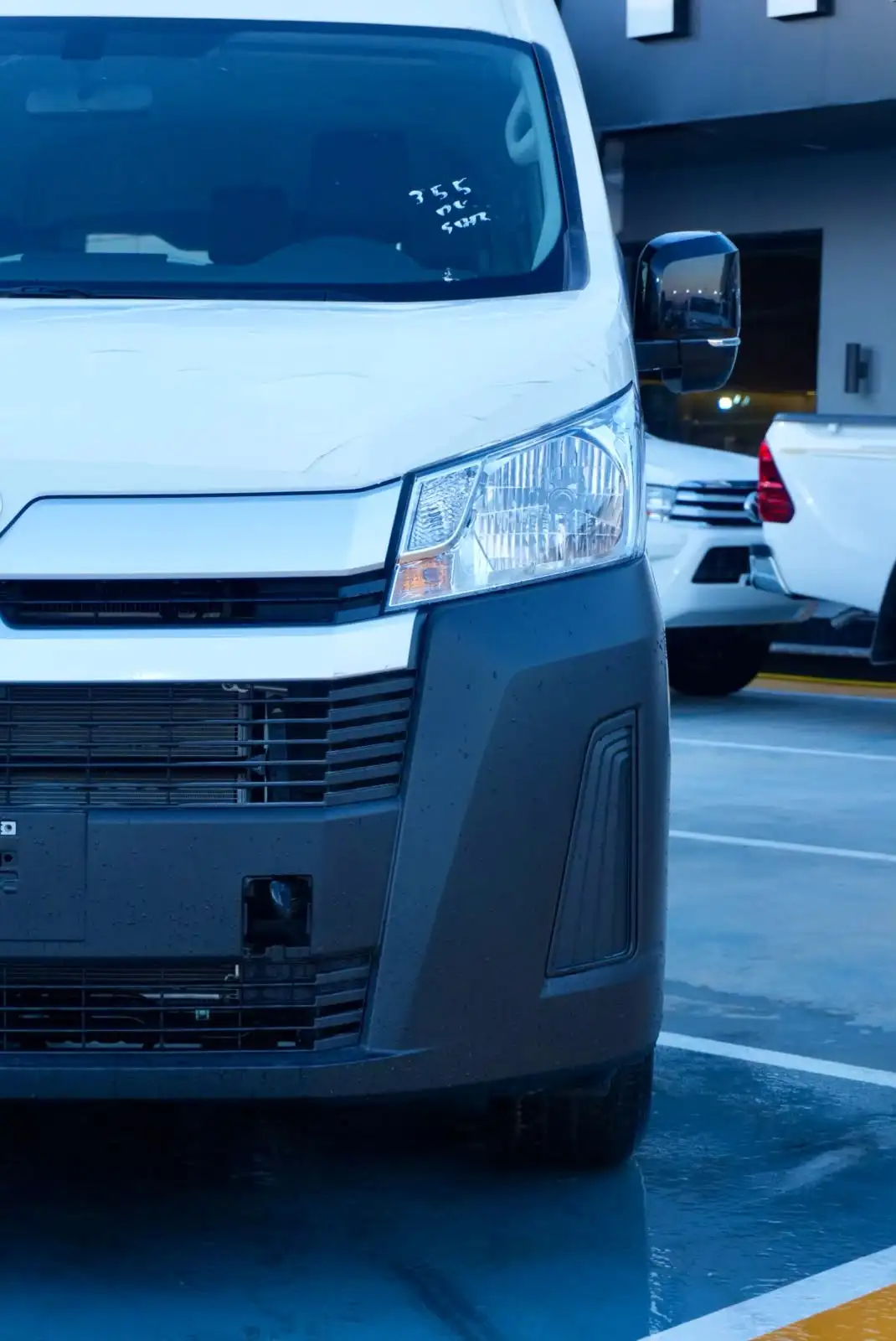 Hiace Bus 2026