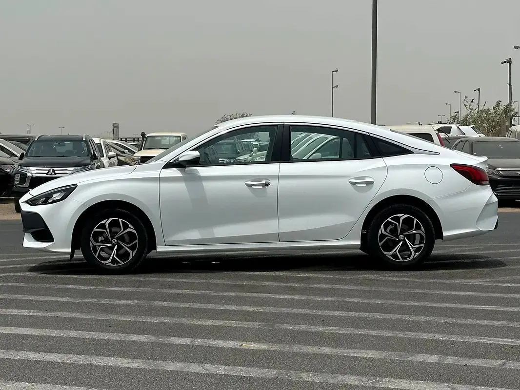 MG 5 2025