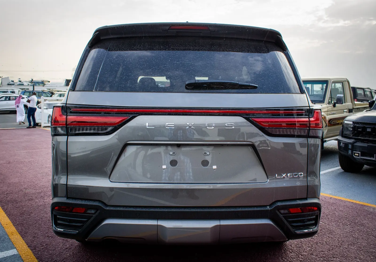 لكزس LX 2025 3.5L