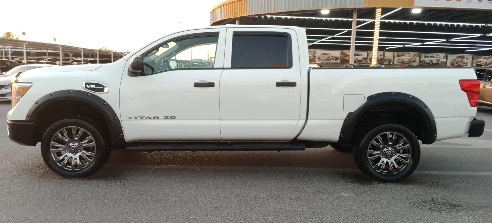 Nissan Titan 2017 5552L