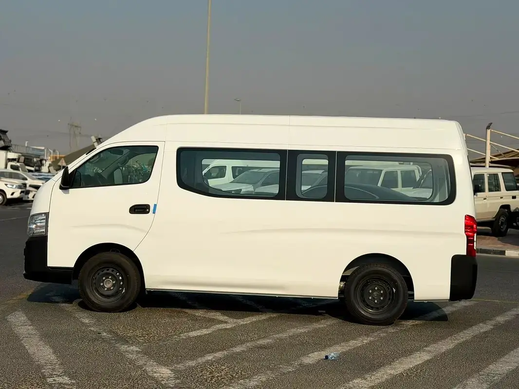 Nissan Urvan 2025
