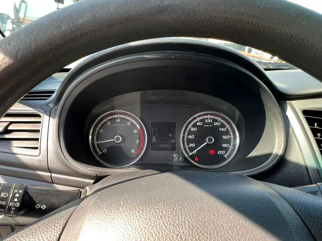 ميتسوبيشي L200 2020 2.5L