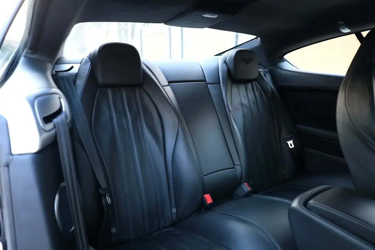 بنتلي كونتيننتال جي تي 2013