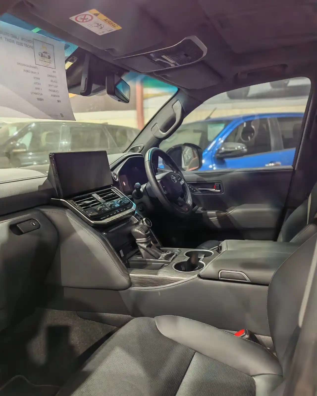 Toyota Land Cruiser 2023 3.3L