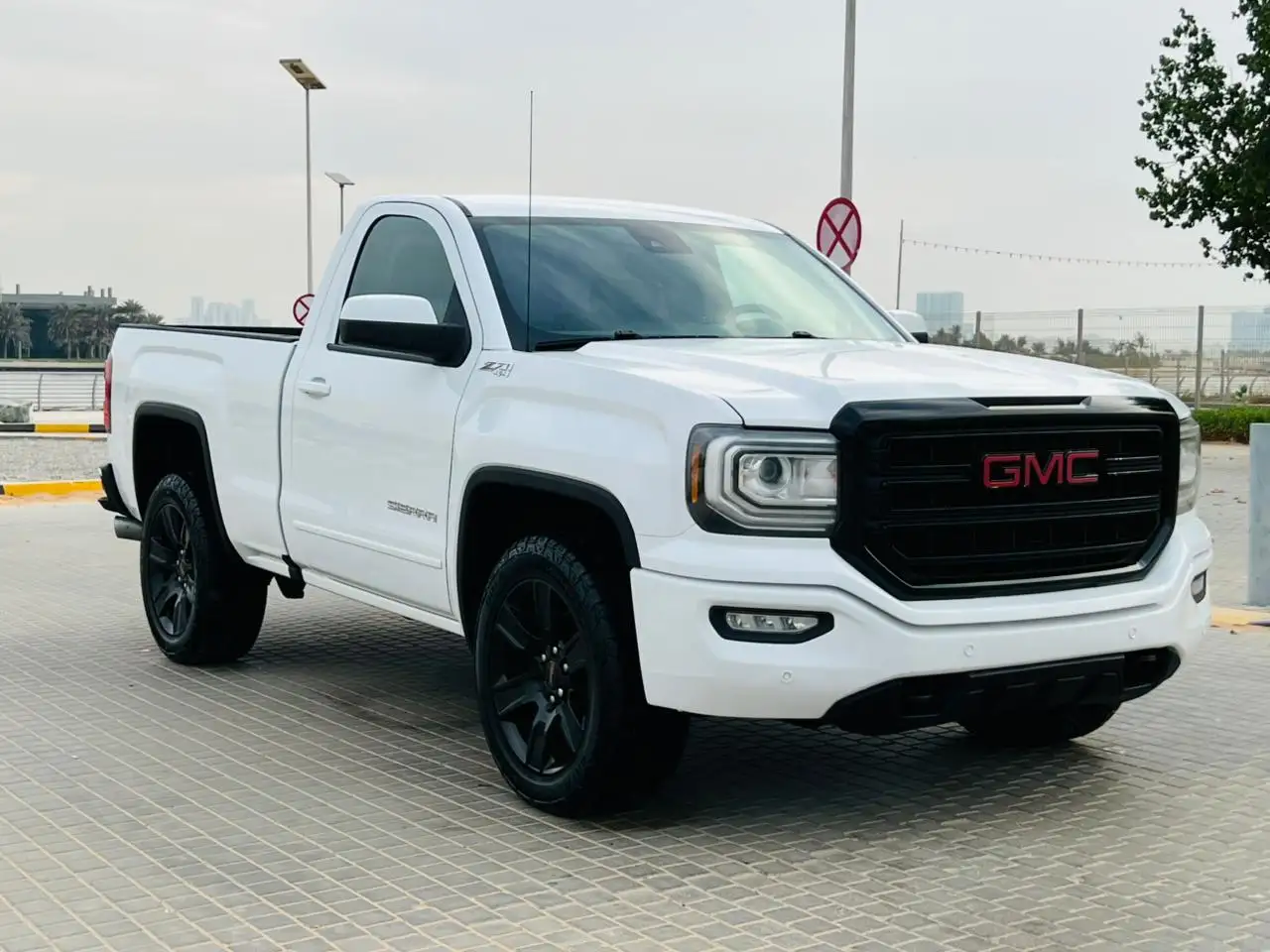 جي إم سي سييرا للخدمة الشاقة (HD) 2018