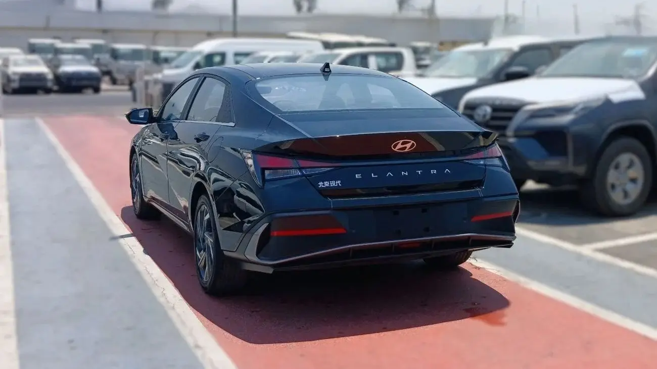 هيونداي إلانترا 2025 1.5L