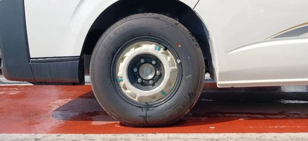 Toyota Hiace 2024 2.5L