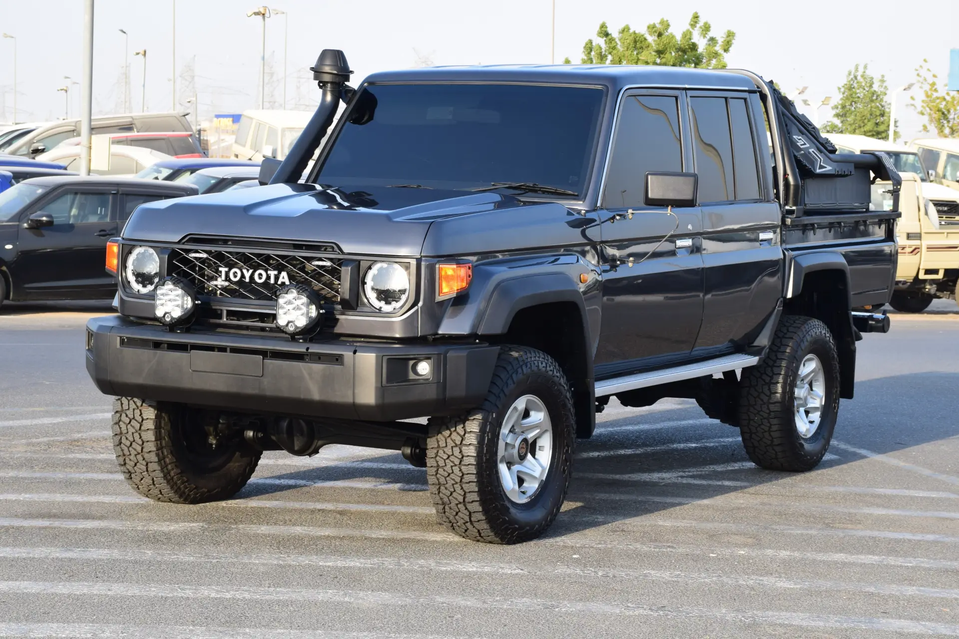 تويوتا لاند كروزر بيك آب 2017 4L