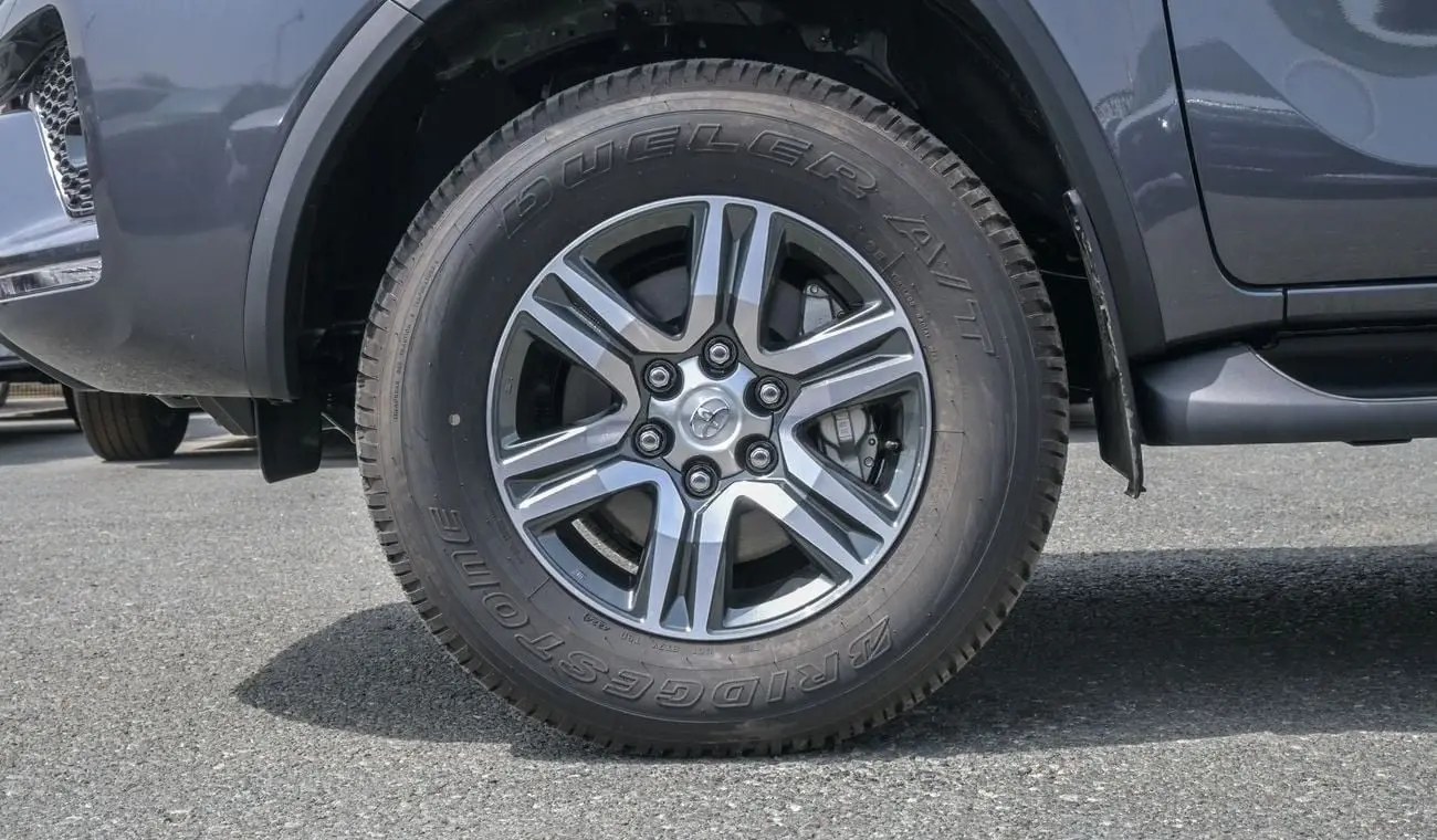 تويوتا فورتونر 2024 2.4L