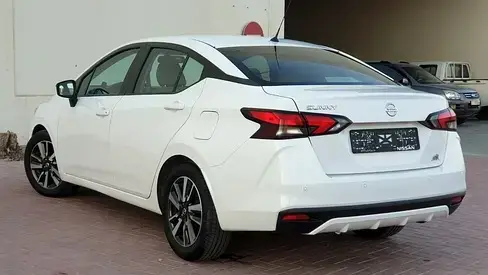 Nissan Sunny 2022