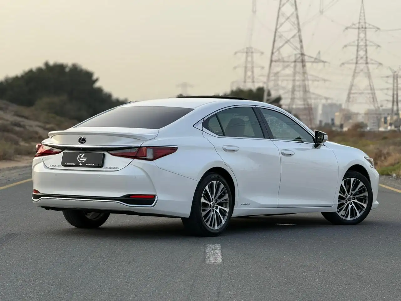 لكزس ES 2020
