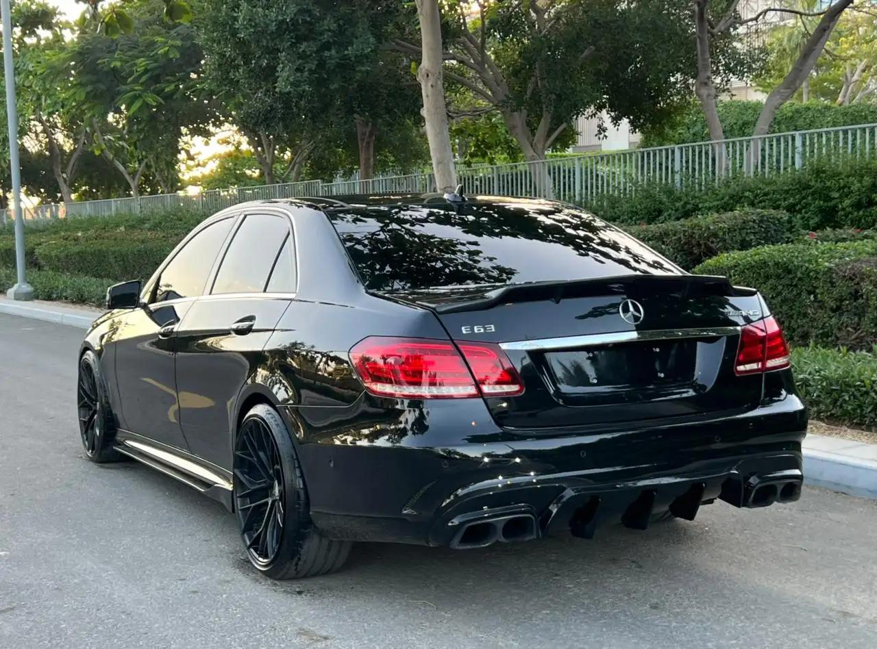 Mercedes Benz E Class AMG 2014 undefinedL